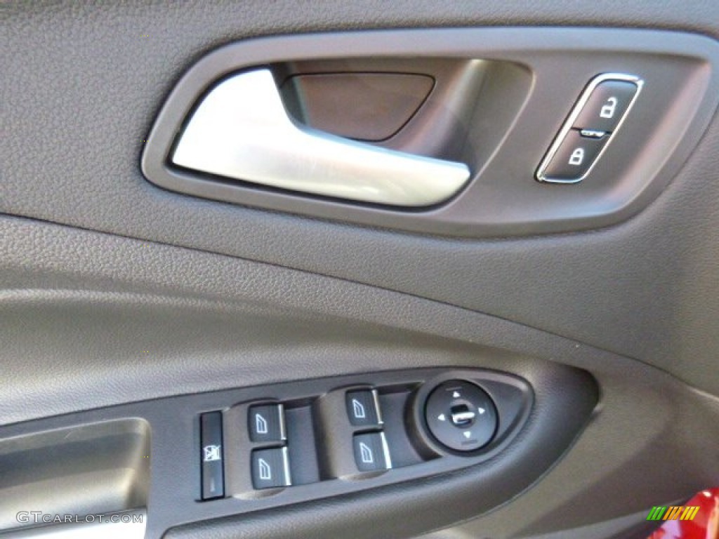 2016 Escape SE 4WD - Ruby Red Metallic / Charcoal Black photo #10