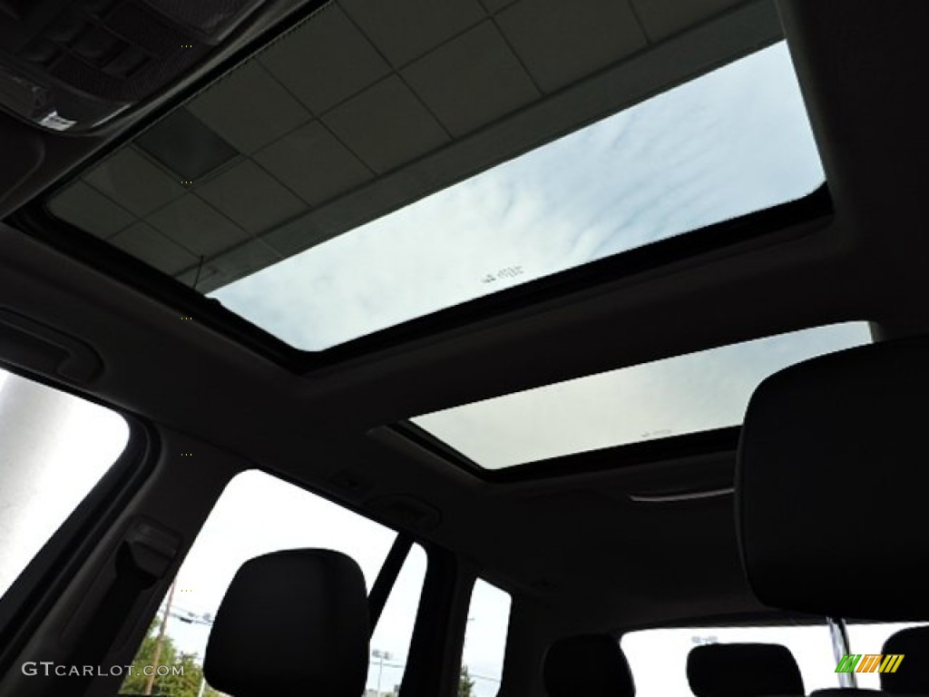 2015 GLK 350 4Matic - Paladium Silver Metallic / Black photo #12