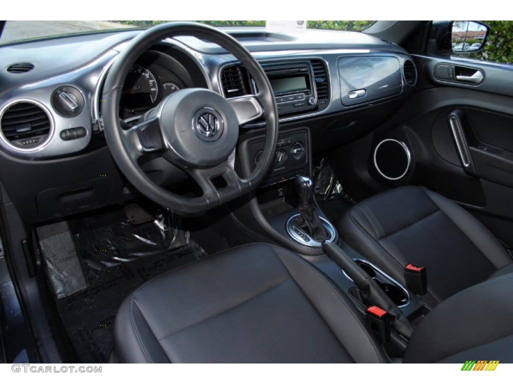 Titan Black Interior 2012 Volkswagen Beetle 2.5L Photo #107459227