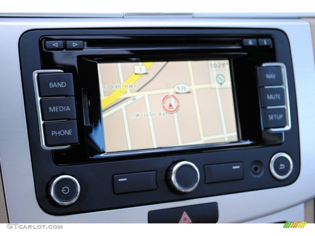 2013 CC Sport Plus - Candy White / Desert Beige/Black photo #14