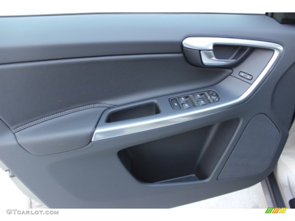 2016 XC60 T5 Drive-E - Seashell Metallic / Off-Black photo #10
