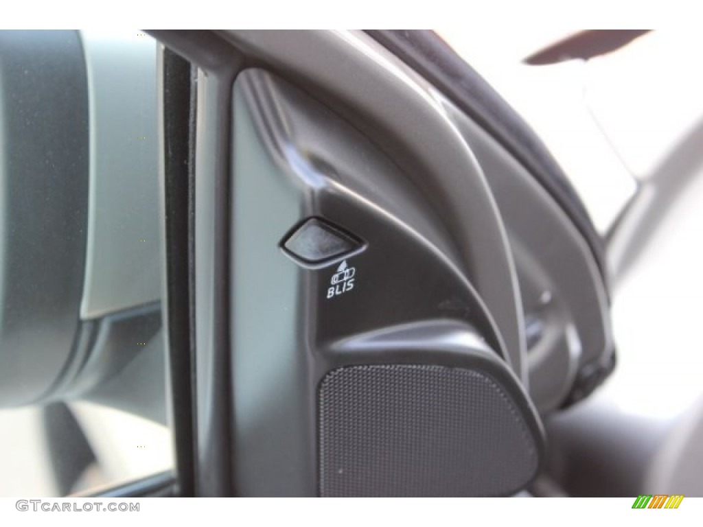 2016 XC60 T5 Drive-E - Seashell Metallic / Off-Black photo #11