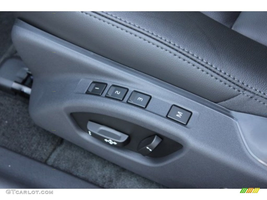 2016 XC60 T5 Drive-E - Seashell Metallic / Off-Black photo #12