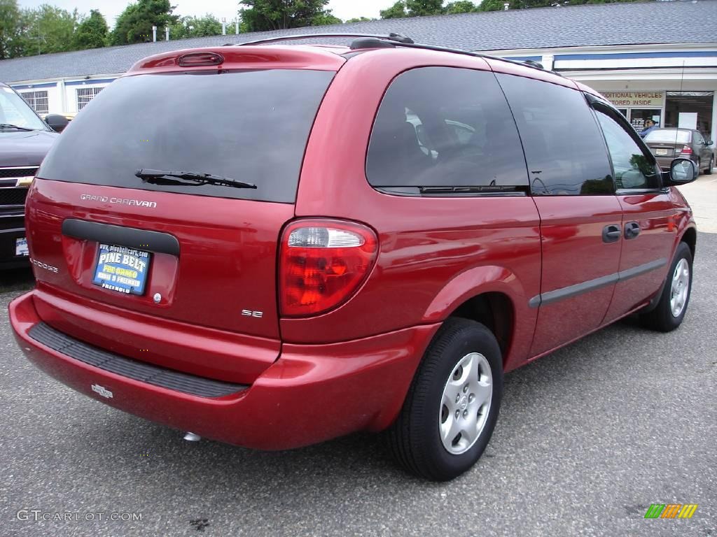 2002 Grand Caravan SE - Dark Garnet Red Pearl / Taupe photo #4