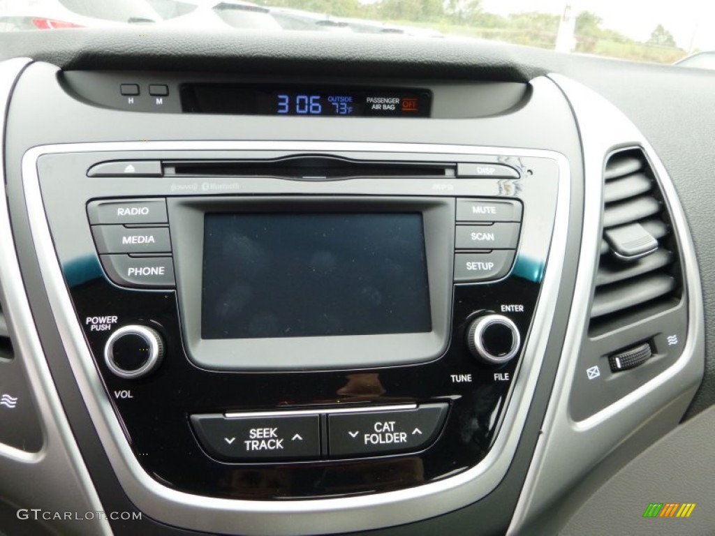 2016 Elantra SE - White / Gray photo #17