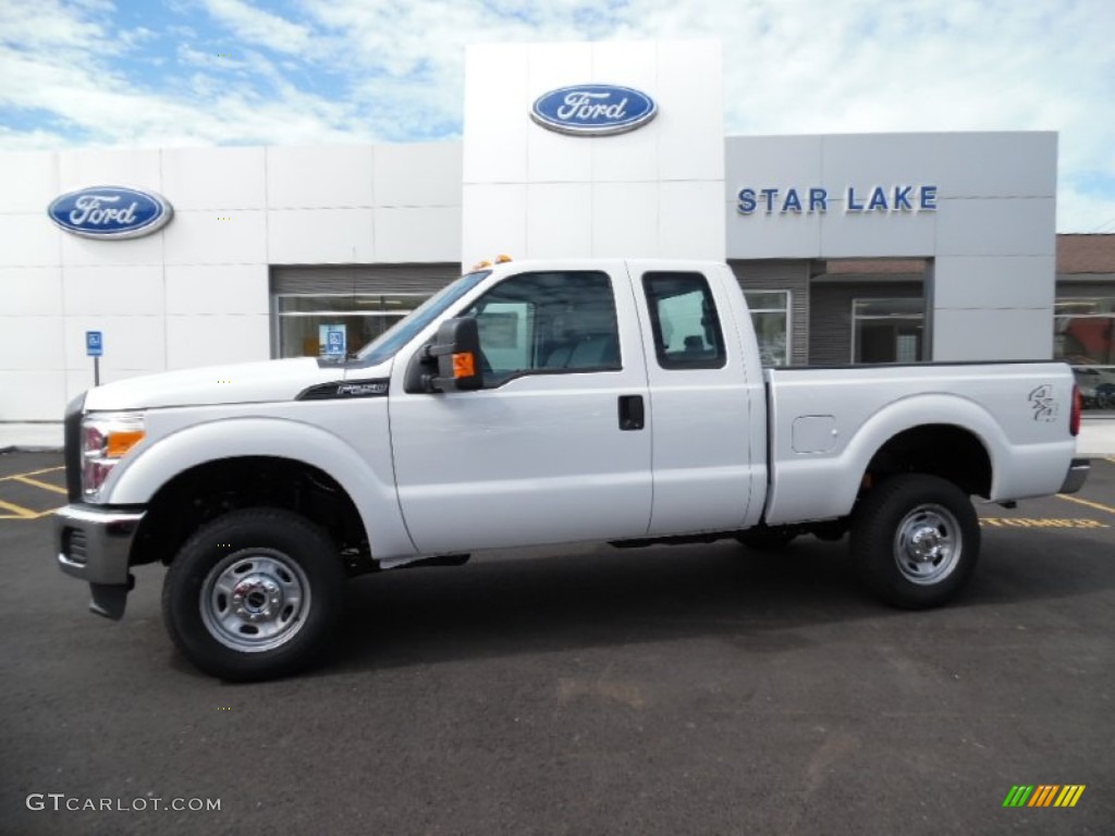 2016 F250 Super Duty XL Super Cab 4x4 - Oxford White / Steel photo #1