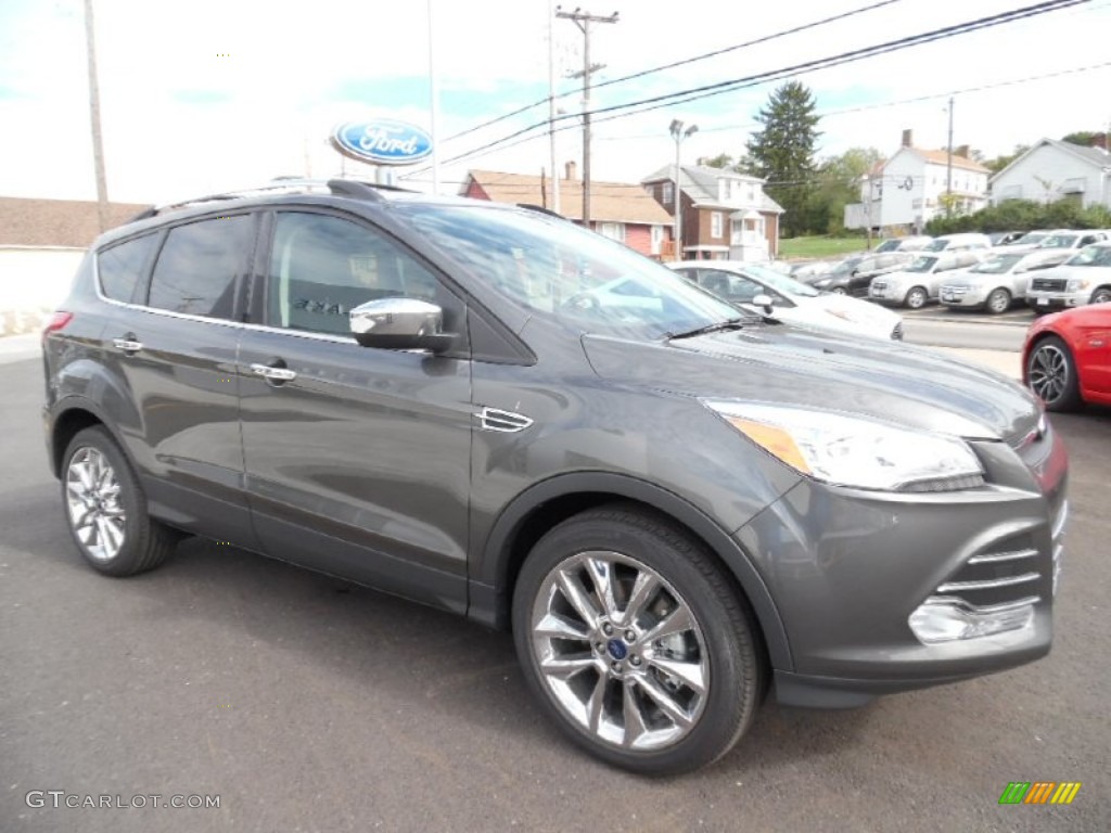 Magnetic Metallic 2016 Ford Escape SE 4WD Exterior Photo #107474285