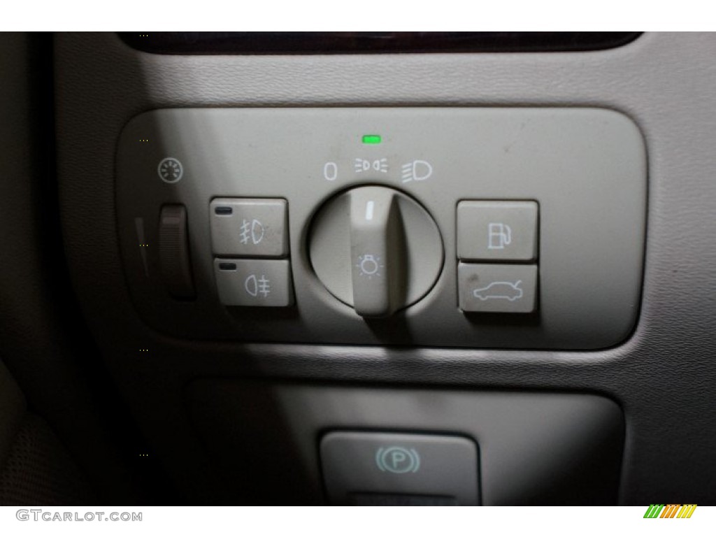 2008 XC70 AWD - Seashell Metallic / Sandstone Beige photo #25