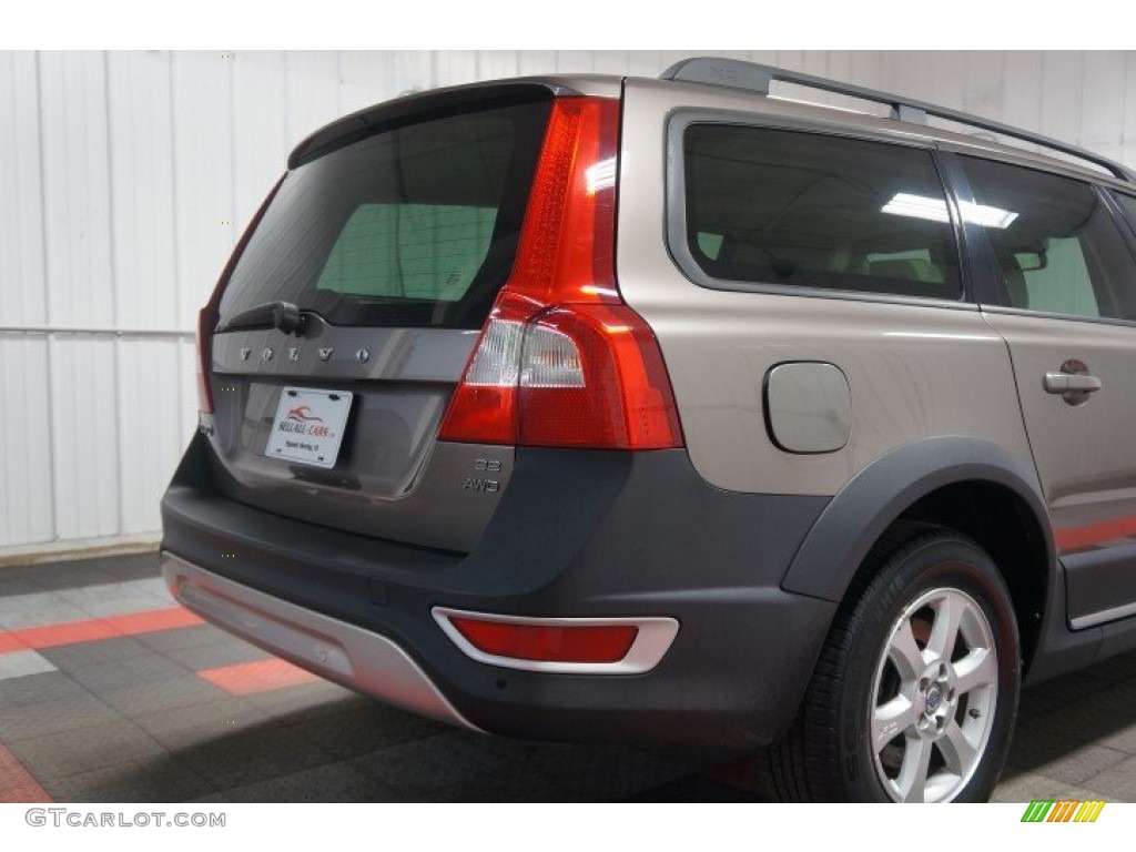 2008 XC70 AWD - Seashell Metallic / Sandstone Beige photo #50