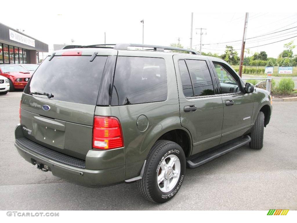 2004 Explorer XLT 4x4 - Estate Green Metallic / Gray photo #5