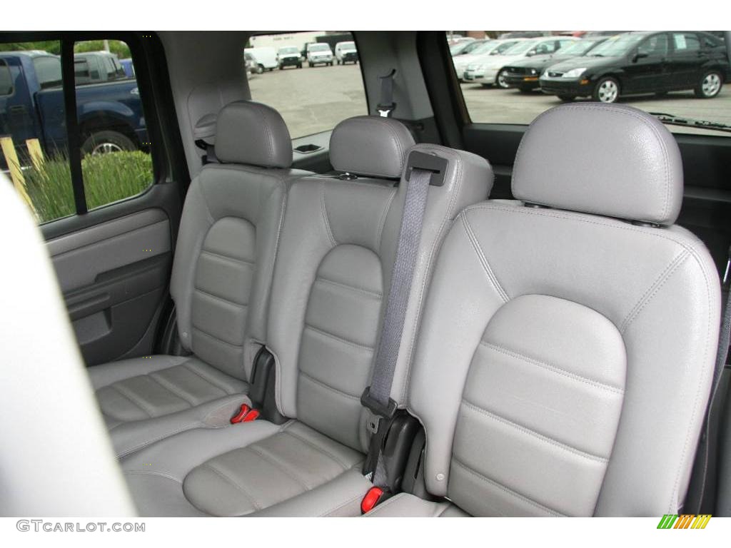 2004 Explorer XLT 4x4 - Estate Green Metallic / Gray photo #12