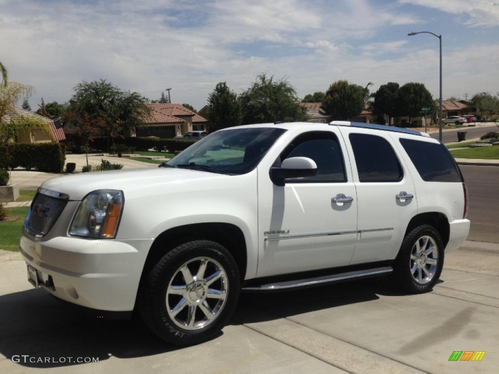 2010 Yukon Denali - Summit White / Ebony photo #1