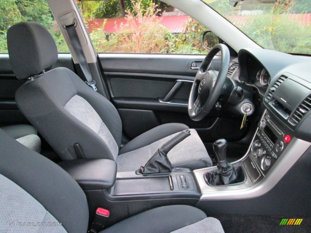 2005 Outback 2.5i Wagon - Atlantic Blue Pearl / Off Black photo #16