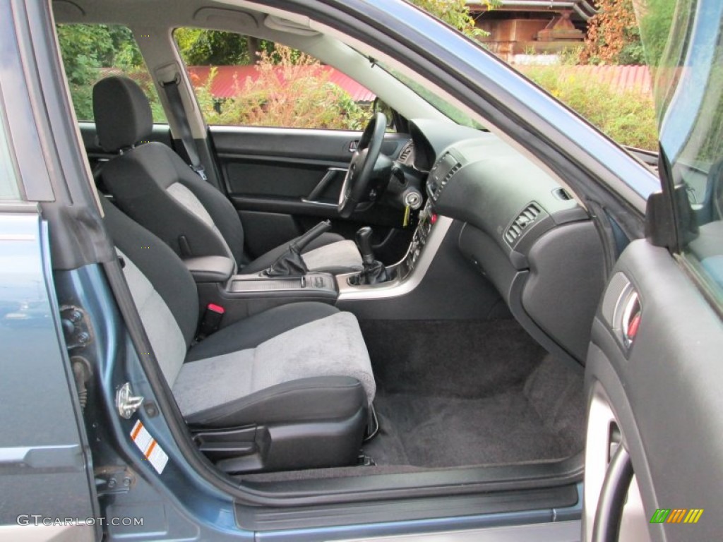 2005 Outback 2.5i Wagon - Atlantic Blue Pearl / Off Black photo #17