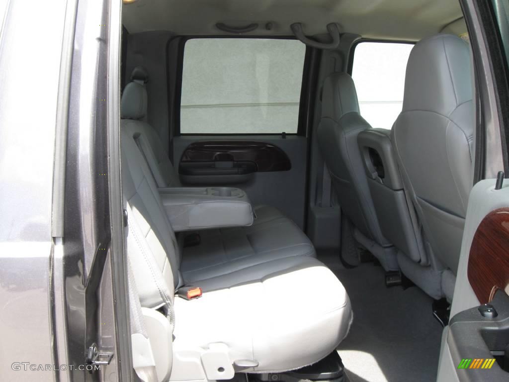 2007 F350 Super Duty Lariat Crew Cab 4x4 - Dark Shadow Grey Metallic / Medium Flint photo #5