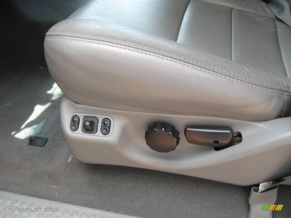 2007 F350 Super Duty Lariat Crew Cab 4x4 - Dark Shadow Grey Metallic / Medium Flint photo #8