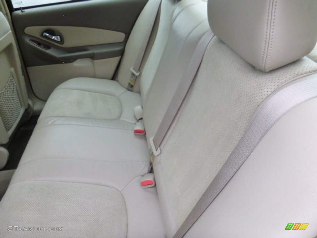 2004 Malibu LT V6 Sedan - Navy Blue Metallic / Neutral photo #9
