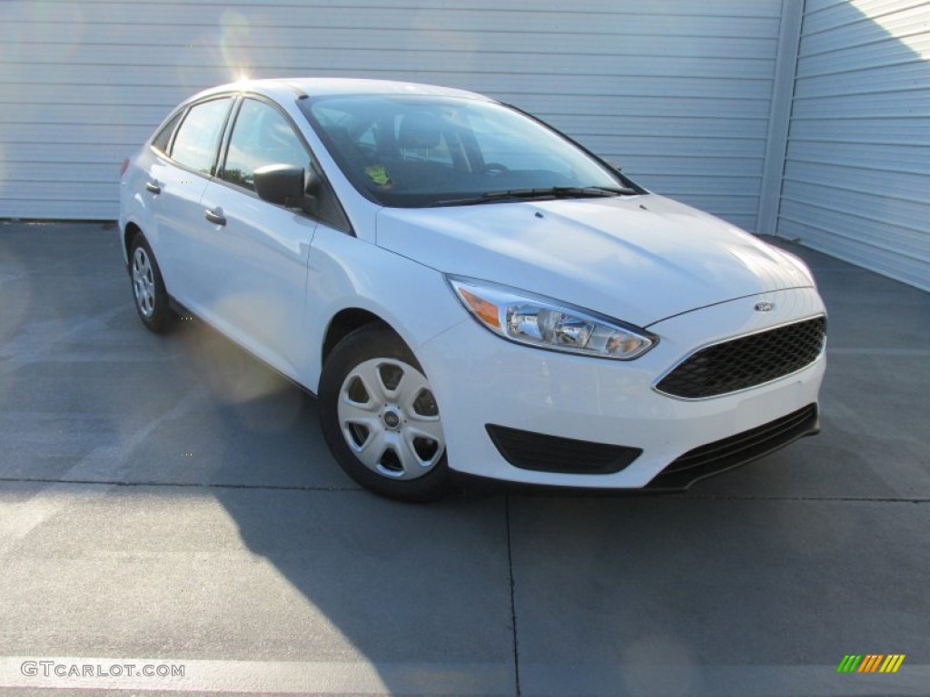 Oxford White 2015 Ford Focus S Sedan Exterior Photo #107492638