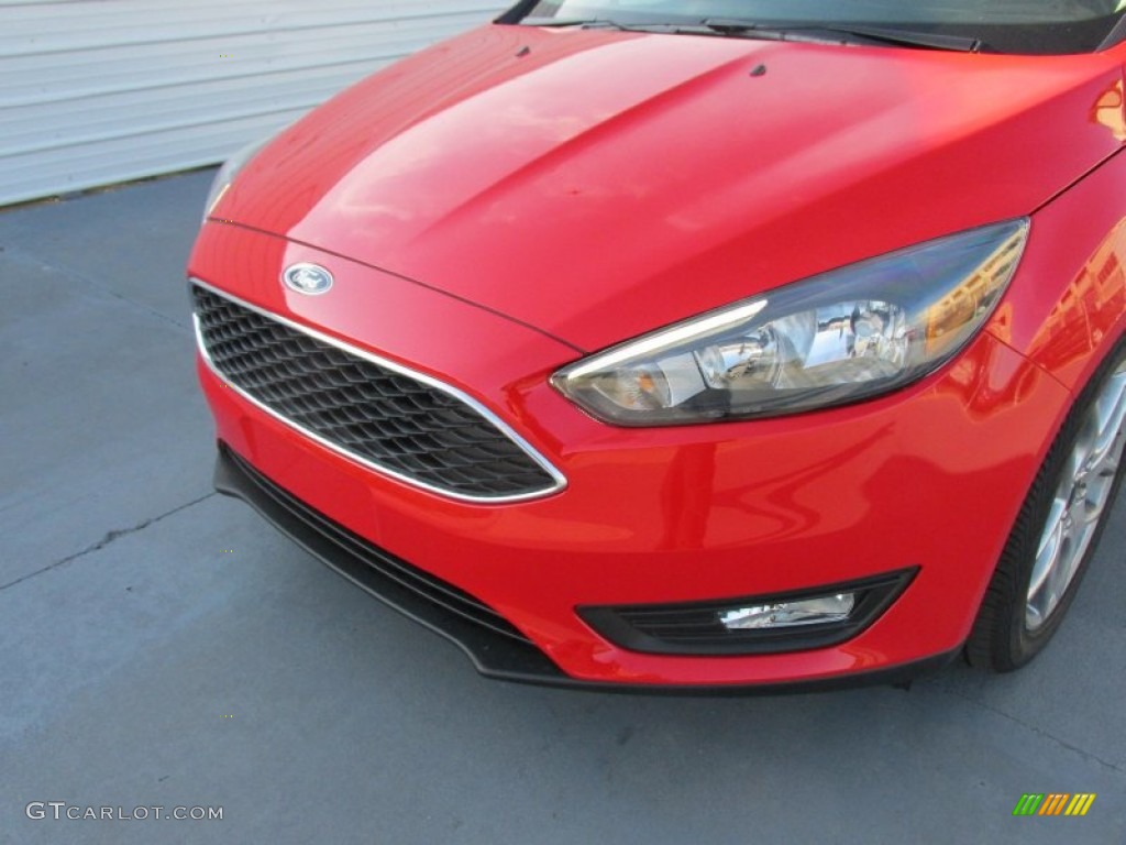 2015 Focus SE Hatchback - Race Red / Charcoal Black photo #10