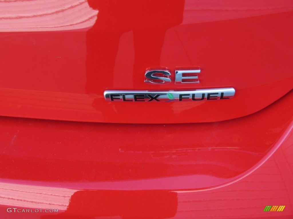 2015 Focus SE Hatchback - Race Red / Charcoal Black photo #14