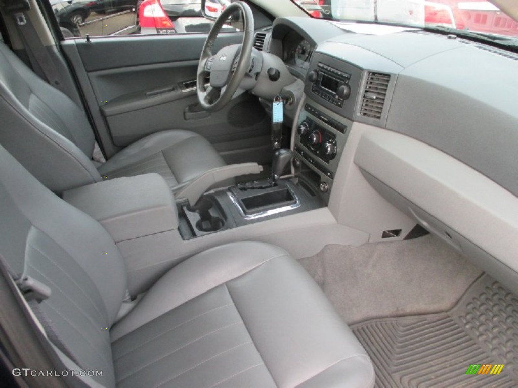 2005 Grand Cherokee Laredo 4x4 - Midnight Blue Pearl / Medium Slate Gray photo #6