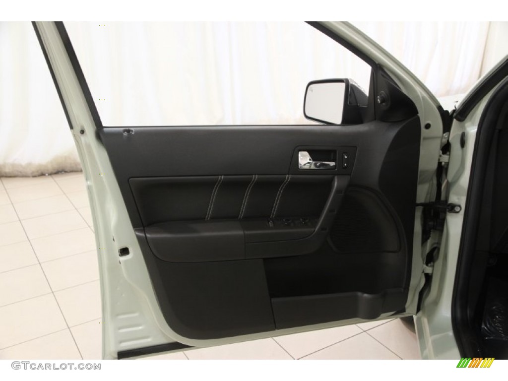 2011 Focus SEL Sedan - Natural Neutral Metallic / Charcoal Black photo #4