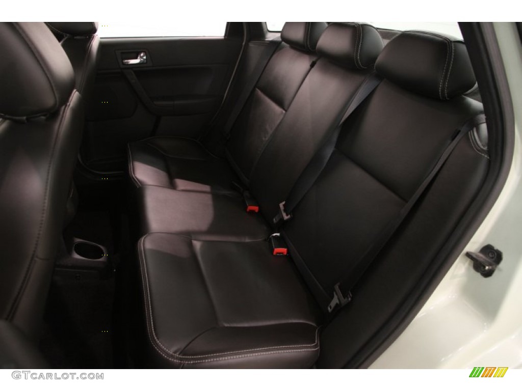 2011 Focus SEL Sedan - Natural Neutral Metallic / Charcoal Black photo #13