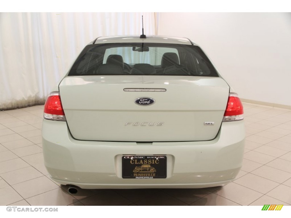 2011 Focus SEL Sedan - Natural Neutral Metallic / Charcoal Black photo #14