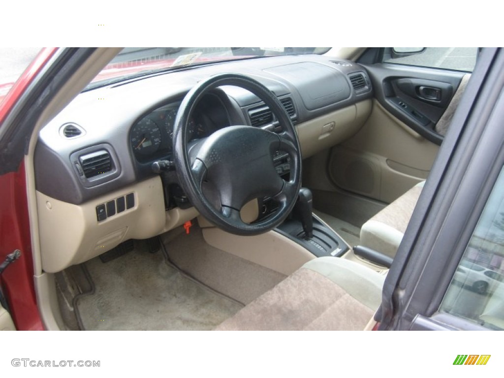 Beige Interior 1999 Subaru Forester L Photo #107500950