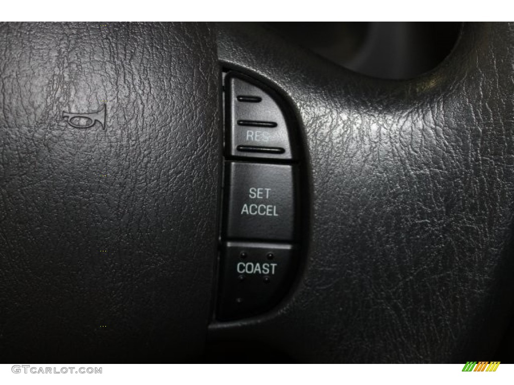 2011 E Series Van E350 XLT Passenger - Pueblo Gold Metallic / Medium Pebble photo #25