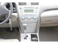 Aloe Green Metallic - Camry LE Photo No. 28