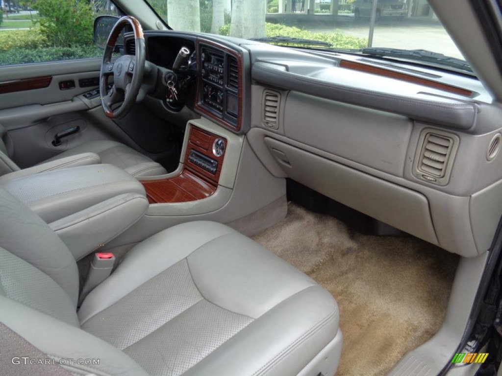 2003 Escalade  - Sable Black / Pewter photo #61