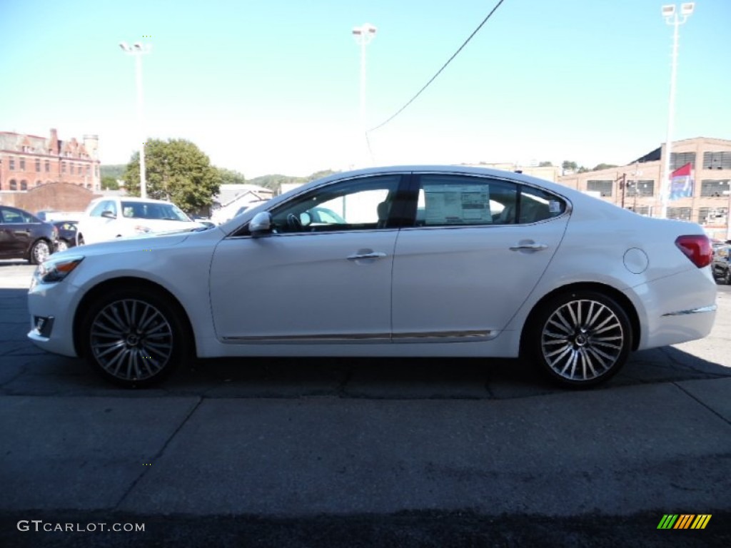 2015 Cadenza Premium - Snow White Pearl / Beige photo #6