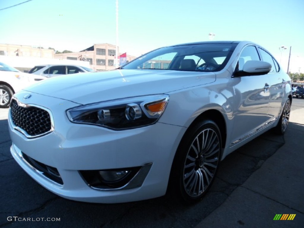 2015 Cadenza Premium - Snow White Pearl / Beige photo #7