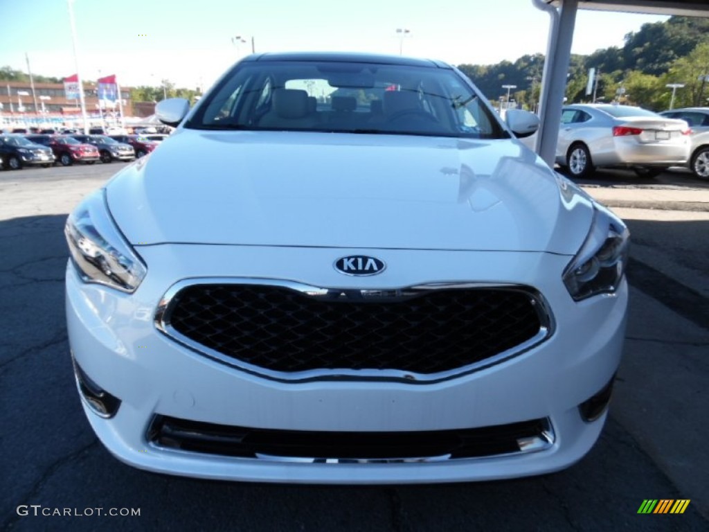 2015 Cadenza Premium - Snow White Pearl / Beige photo #8