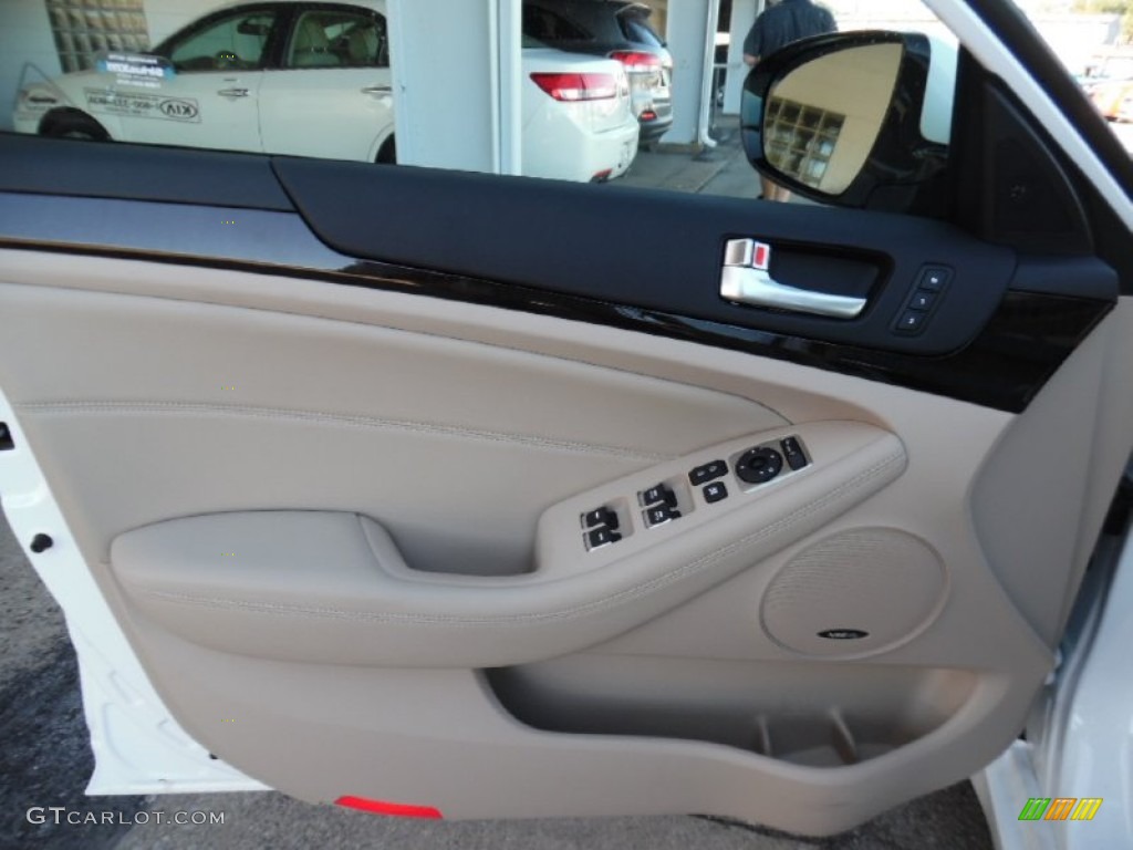 2015 Kia Cadenza Premium Beige Door Panel Photo #107512076