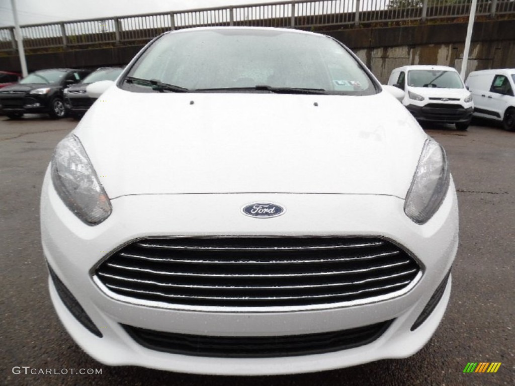 Oxford White 2016 Ford Fiesta S Hatchback Exterior Photo #107516432