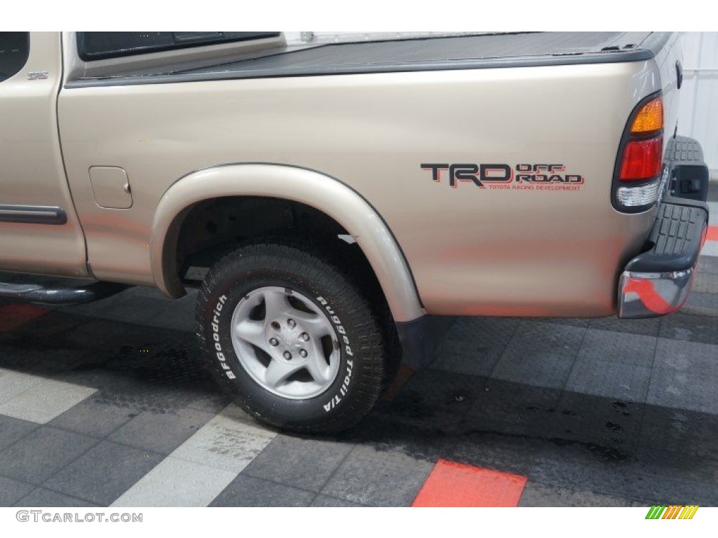 2003 Tundra SR5 Access Cab 4x4 - Desert Sand Metallic / Gray photo #61