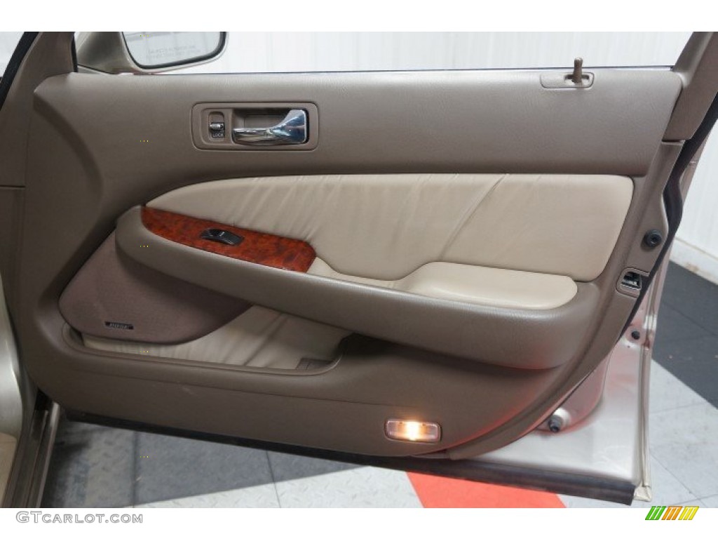 2002 RL 3.5 Sedan - Satin Silver / Parchment photo #18