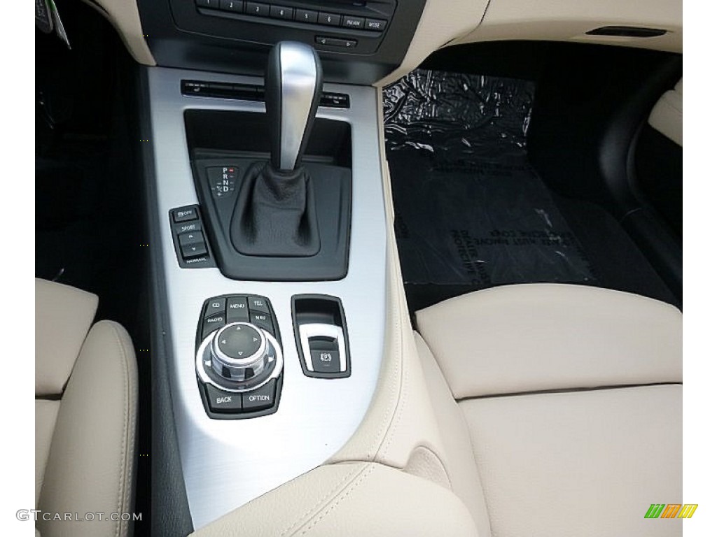 2011 BMW Z4 sDrive30i Roadster Controls Photo #107529935