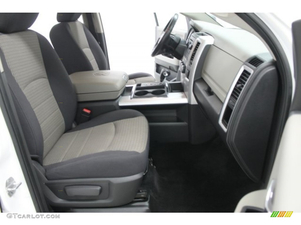 2011 Ram 1500 Big Horn Crew Cab - Bright White / Dark Slate Gray/Medium Graystone photo #13