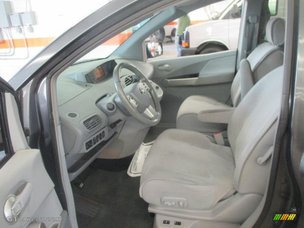 2004 Quest 3.5 S - Smoke Gray Metallic / Gray photo #4