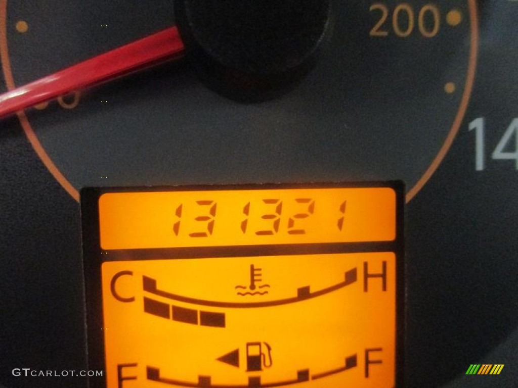 2004 Quest 3.5 S - Smoke Gray Metallic / Gray photo #6