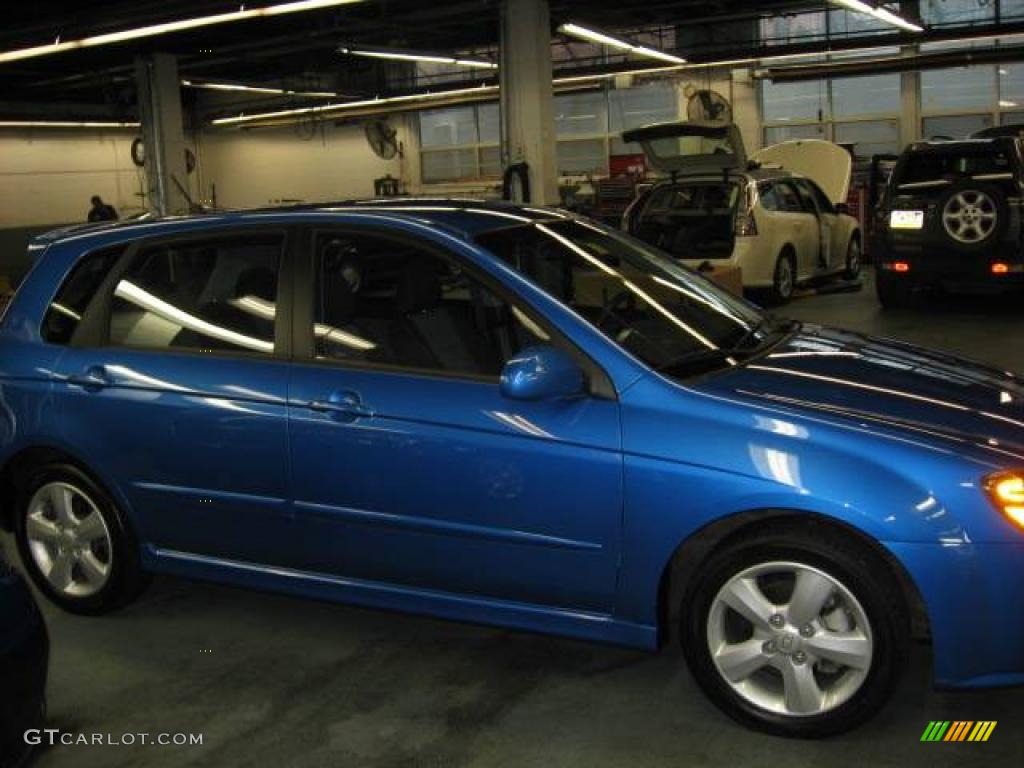 2008 Spectra 5 SX Wagon - Spark Blue / Black photo #10