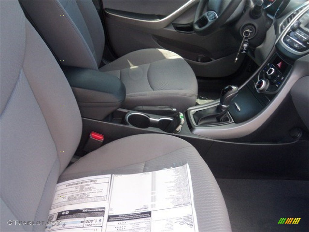 2016 Elantra SE - Red / Gray photo #13