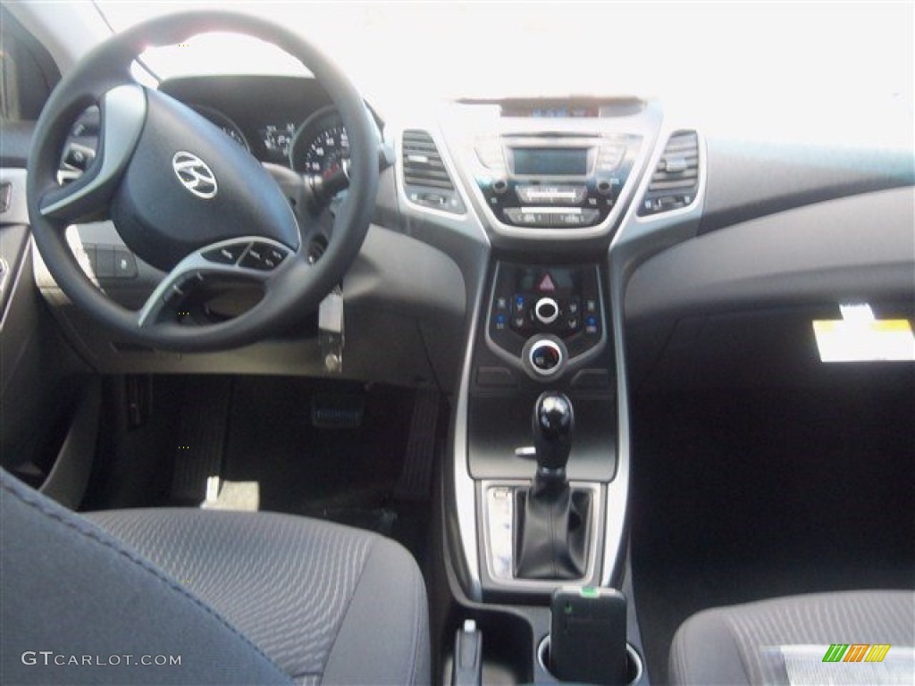 2016 Elantra SE - Red / Gray photo #20