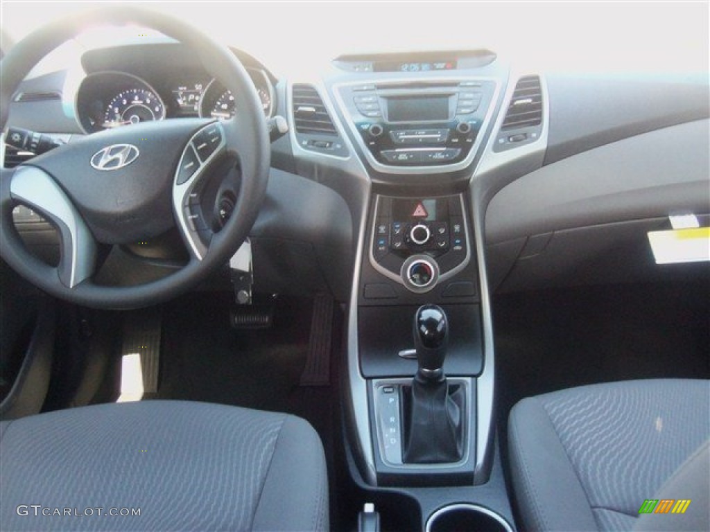 2016 Elantra SE - Red / Gray photo #19