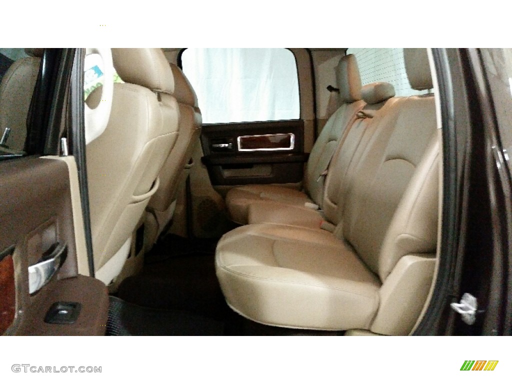 2011 Ram 1500 Laramie Crew Cab 4x4 - Rugged Brown Pearl / Light Pebble Beige/Bark Brown photo #20