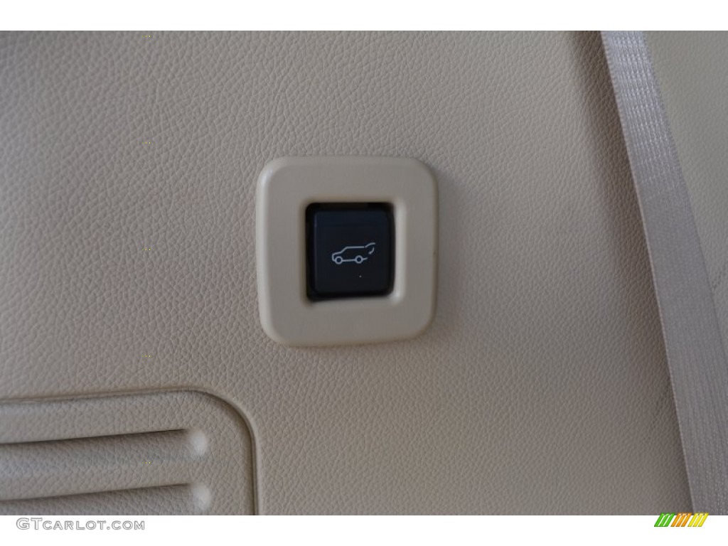2011 Expedition XLT 4x4 - Dark Blue Pearl Metallic / Camel photo #16