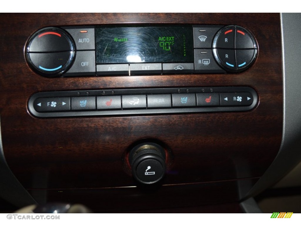2011 Expedition XLT 4x4 - Dark Blue Pearl Metallic / Camel photo #22